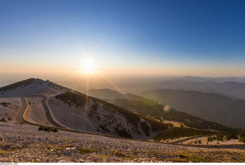 GR® de Pays: Around the Ventoux Massif – Circular hike to the summit of Mont Ventoux à Sault - 2