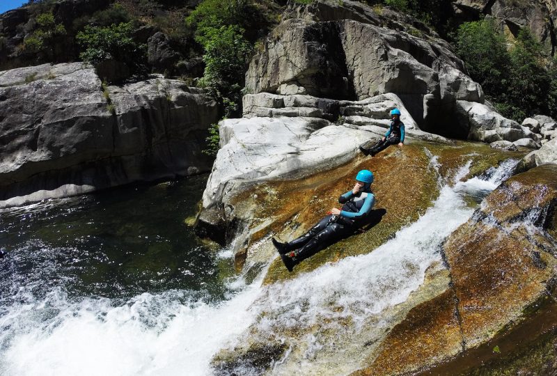 Sport Nature Ardèche : mountain bike, caving, climbing, canyoning, canoeing, hiking, trail running à Gras - 0